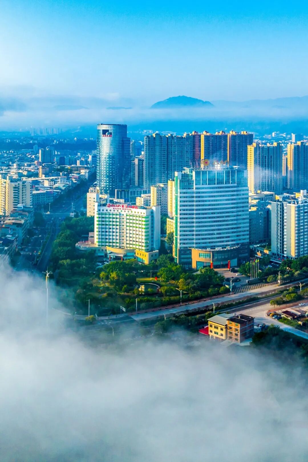 双双破万亿！福建一县属国企成为“全国首家”！(图1)