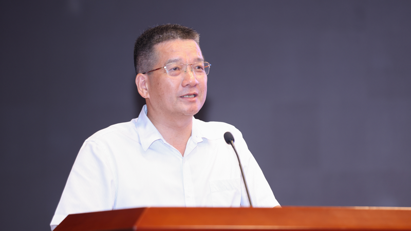 紫金矿业领导层交接，邹来昌掌舵开启新篇章(图1)