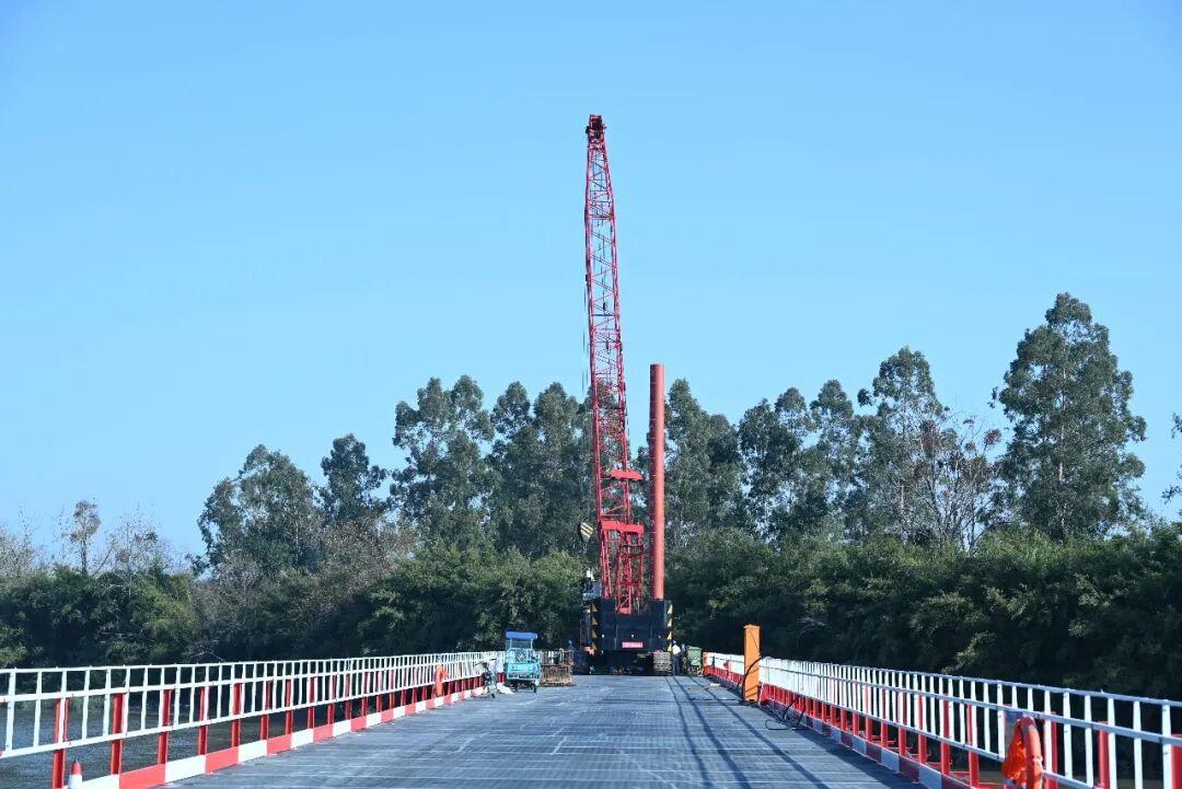 双福高速控制性工程文山洲特大桥正式开建，桩基施工推进中(图4)