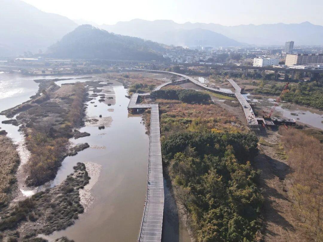 双福高速控制性工程文山洲特大桥正式开建，桩基施工推进中(图7)