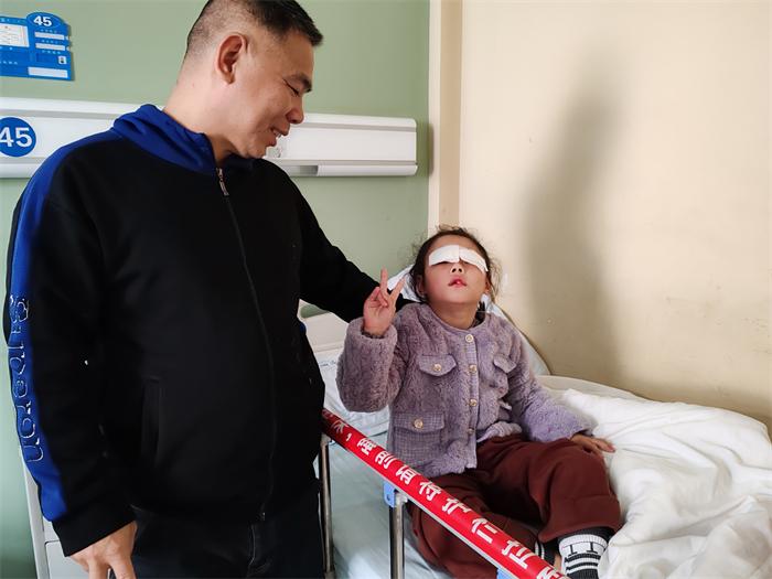 龙岩爱尔眼科黄天宏：暖男医生为儿童眼病患者带来光明与呵护(图6)