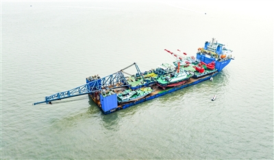 2月3日巴拿马籍‘希望之路’轮载5艘出口工程船赴坦桑尼亚(图1)