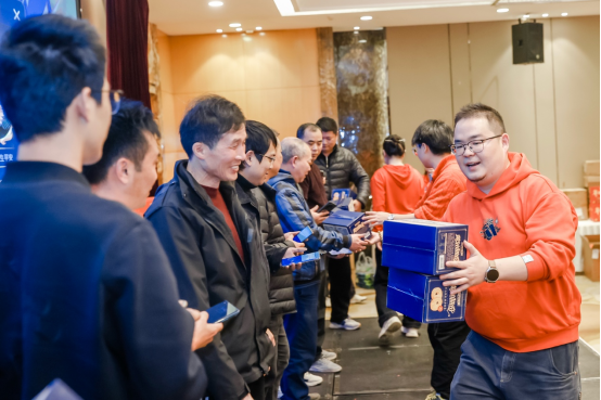 春运将至滴滴关怀司机，多地举办春节家宴和福利站活动(图2)