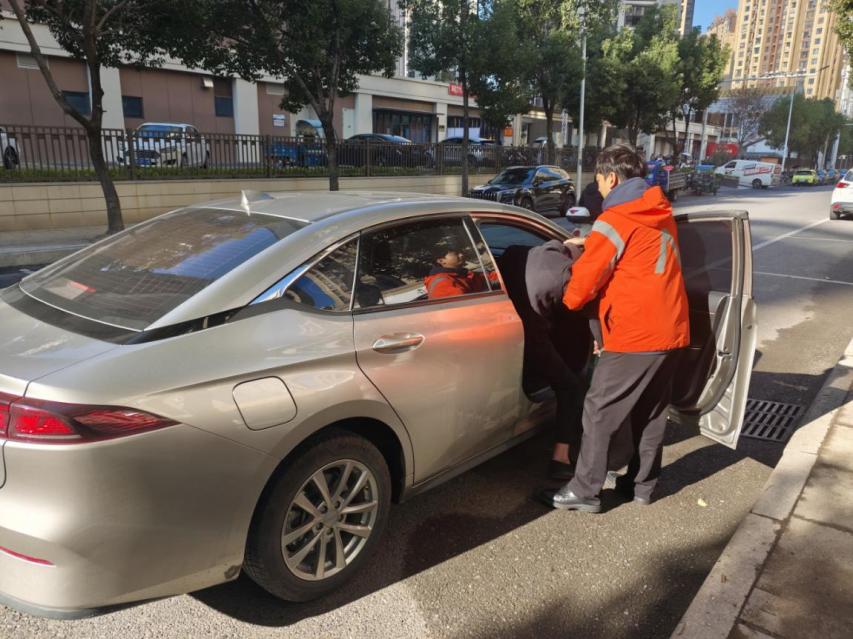 平安产险长乐支公司：高龄客户交通事故理赔享贴心服务(图2)